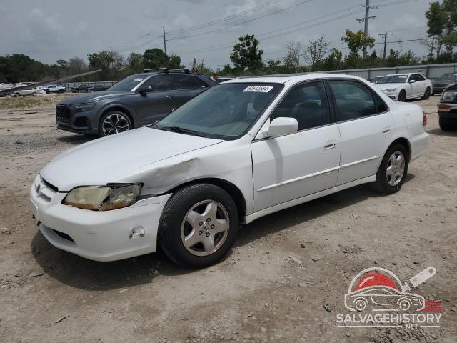 1HGCG1658YA098199 2000 HONDA ACCORD photo no. 19