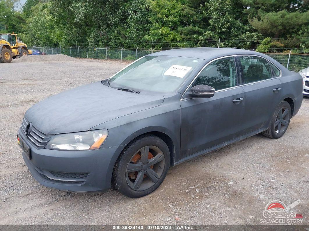 1VWBP7A30DC136894 2013 VOLKSWAGEN PASSAT photo no. 2