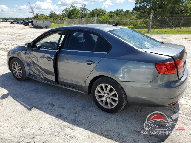 3VWDX7AJ6DM451897 2013 VOLKSWAGEN JETTA photo no. 2