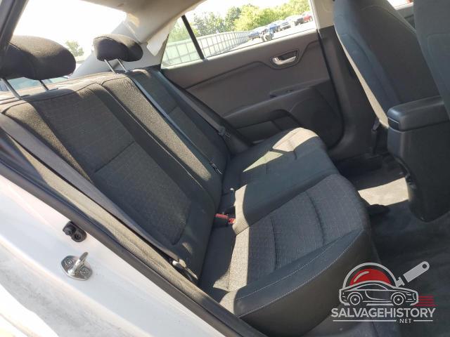 3KPA24AB1KE243199 2019 KIA RIO photo no. 10