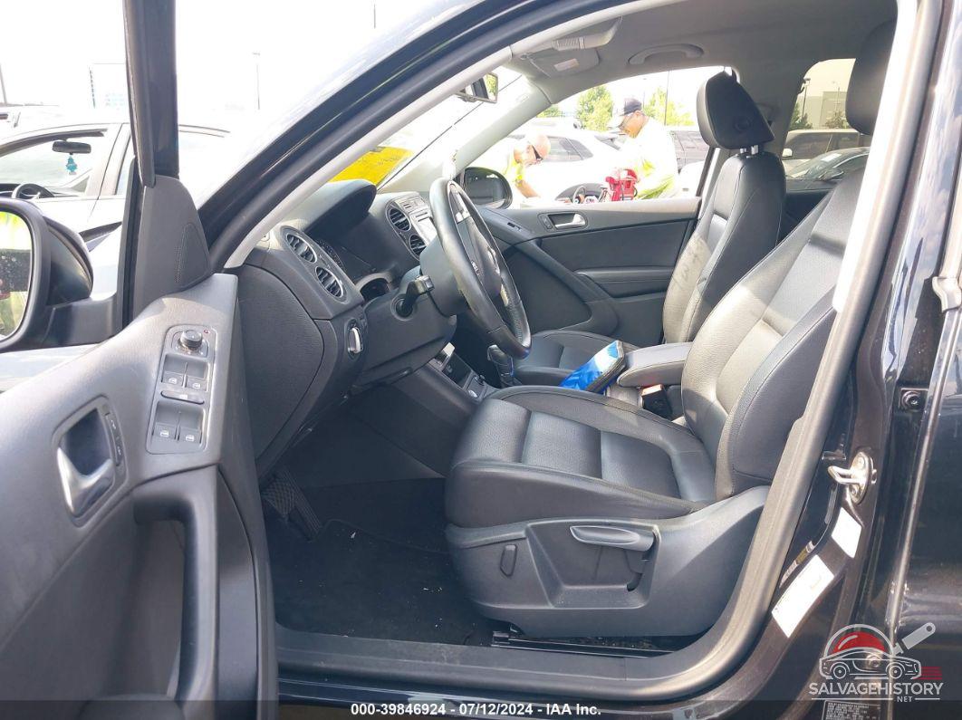 WVGAV7AX2HK000362 2017 VOLKSWAGEN TIGUAN photo no. 5