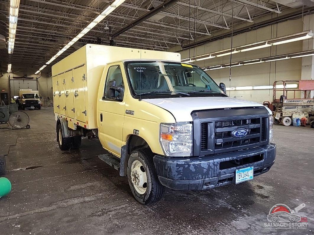 1FDXE4FS1JDC18664 2018 FORD E-450 CUTAWAY photo no. 4